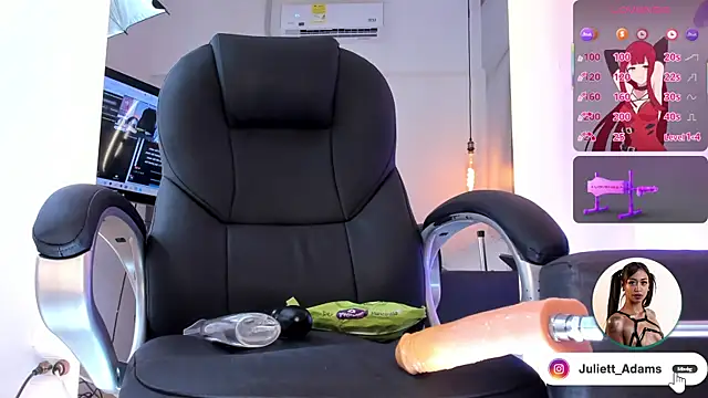 Snapshot of Juliett_Adams_ chatting on December 14, 2025, 9:53 pm Juliett Adams online show from December 14, 2025, 9:53 pm