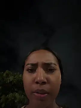 Snapshot of GabrielaLugo chatting on July 21, 2026, 2:25 am GabrielaLugo online show from July 21, 2026, 2:25 am