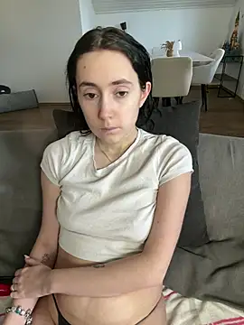 Lena Lang online show from February 8, 2026, 2:04 pm