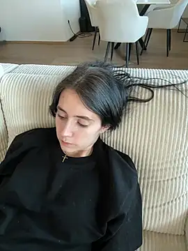 Lena Lang online show from March 4, 2026, 2:36 pm