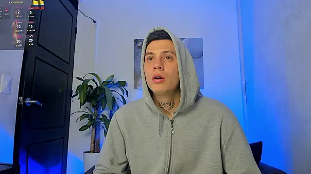 Snapshot of Yeiko_Romero_ chatting on February 19, 2026, 7:22 pm Yeiko Romero online show from February 19, 2026, 7:22 pm