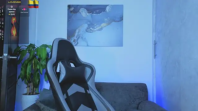 Snapshot of Yeiko_Romero_ chatting on March 19, 2026, 5:35 pm Yeiko Romero online show from March 19, 2026, 5:35 pm