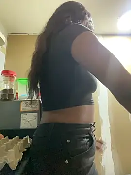 Snapshot of TIFFANYYSTAR chatting on November 3, 2025, 2:53 pm TIFFANYYSTAR online show from November 3, 2025, 2:53 pm