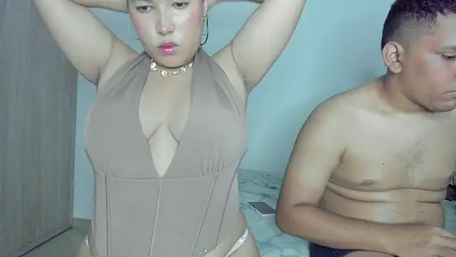 sweets couple69 online show from April 28, 2026, 3:00 am