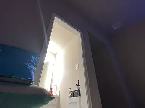 Snapshot of wynterheat chatting on October 23, 2025, 12:53 am wynterheat online show from October 23, 2025, 12:53 am