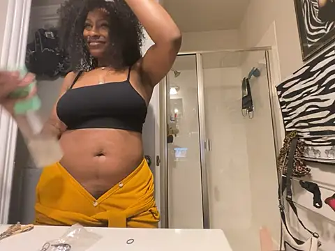 wynterheat online show from June 14, 2026, 1:57 am