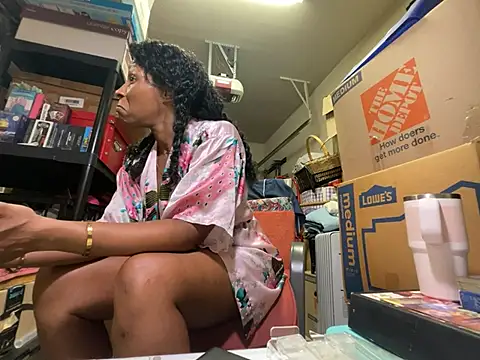 wynterheat online show from July 28, 2026, 2:13 pm
