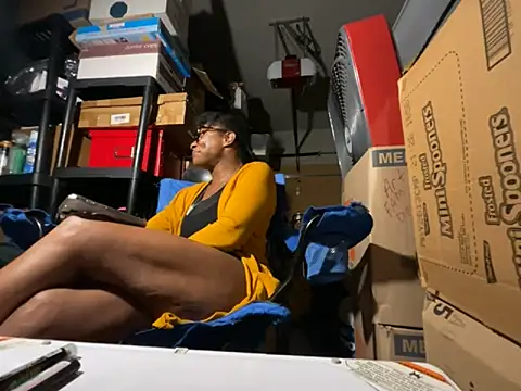 Snapshot of wynterheat chatting on October 10, 2025, 8:37 am wynterheat online show from October 10, 2025, 8:37 am