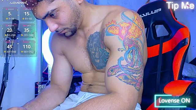 Snapshot of Rich_boy01 chatting on November 13, 2025, 5:17 pm Rich boy01 online show from November 13, 2025, 5:17 pm