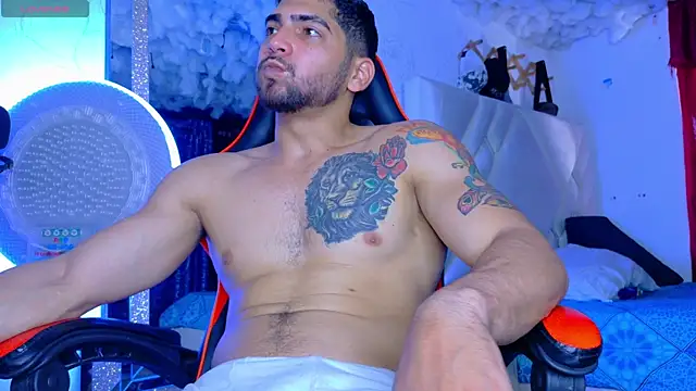 Snapshot of Rich_boy01 chatting on November 26, 2025, 3:45 pm Rich boy01 online show from November 26, 2025, 3:45 pm