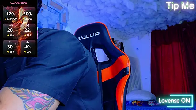 Snapshot of Rich_boy01 chatting on December 15, 2025, 6:47 pm Rich boy01 online show from December 15, 2025, 6:47 pm