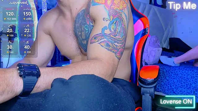 Snapshot of Rich_boy01 chatting on October 28, 2025, 1:50 am Rich boy01 online show from October 28, 2025, 1:50 am