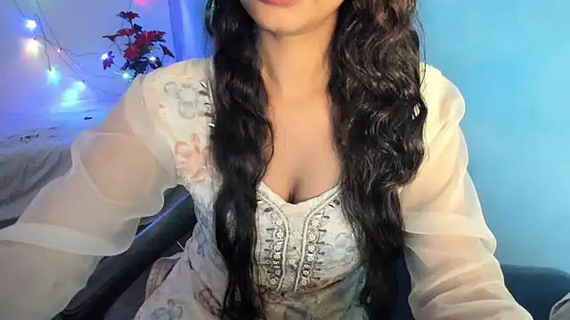 aarjulove online show from October 29, 2025, 8:46 am