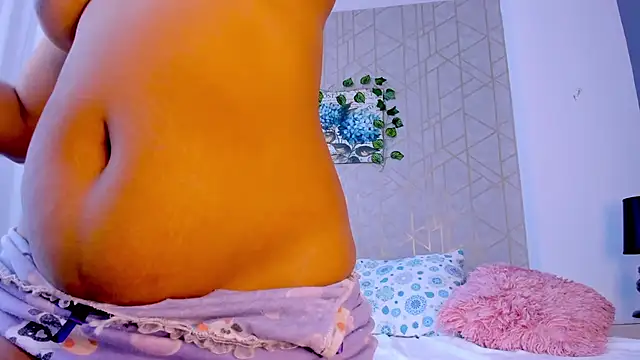 LexiIeAdams online show from February 13, 2025, 4:28 pm