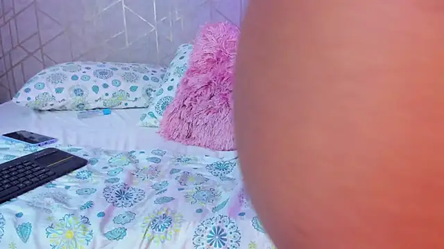 LexiIeAdams online show from February 23, 2025, 10:06 am