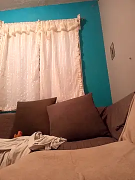 Leslydeleon23 online show from October 16, 2025, 12:52 am