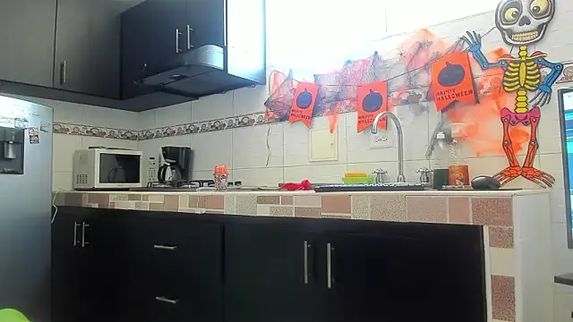 Emma-evans online show from October 21, 2025, 2:16 pm