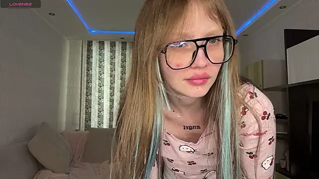 Snapshot of WiloneDimmick chatting on June 14, 2026, 11:00 am WiloneDimmick online show from June 14, 2026, 11:00 am