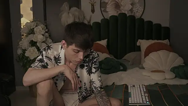 IsmaelRichardson online show from March 21, 2025, 8:08 pm