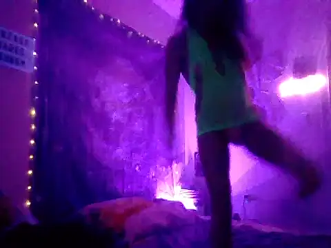 Snapshot of fantasymade69 chatting on February 27, 2025, 4:46 am fantasymade69 online show from February 27, 2025, 4:46 am