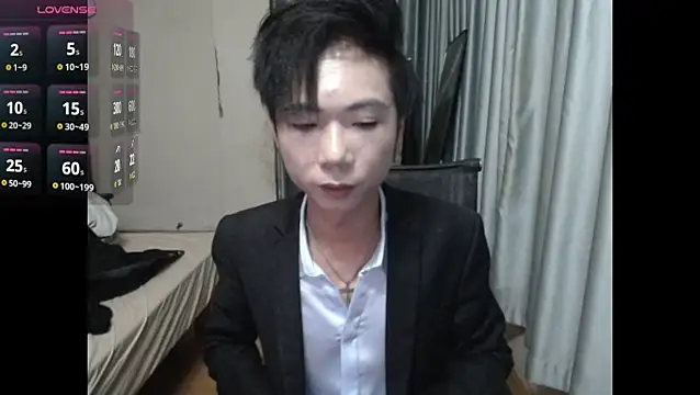 wujiaxing22 online show from December 16, 2025, 7:18 pm