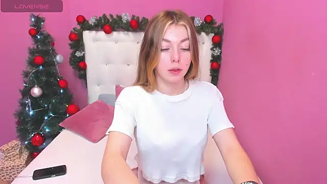 Snapshot of MollyMeltorr chatting on December 21, 2024, 4:19 am MollyMeltorr online show from December 21, 2024, 4:19 am