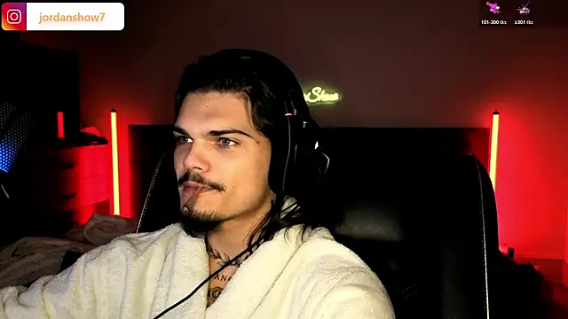 Snapshot of JordanShow chatting on December 1, 2025, 1:17 am JordanShow online show from December 1, 2025, 1:17 am