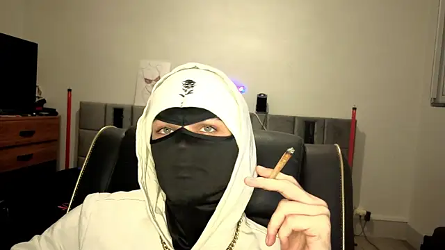 Snapshot of JordanShow chatting on November 7, 2025, 6:45 pm JordanShow online show from November 7, 2025, 6:45 pm