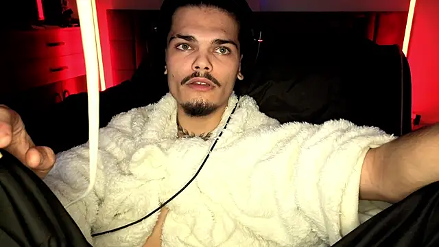 Snapshot of JordanShow chatting on October 21, 2025, 12:04 pm JordanShow online show from October 21, 2025, 12:04 pm