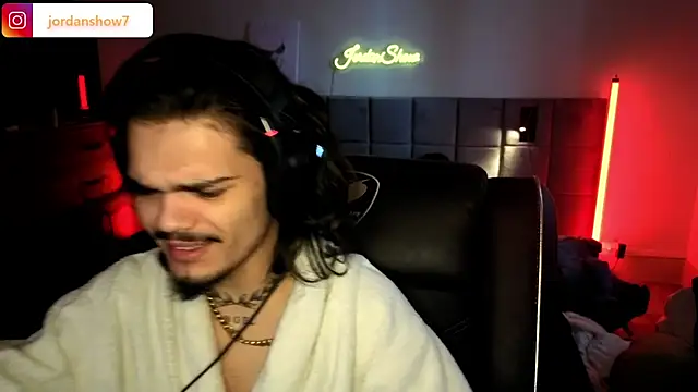 Snapshot of JordanShow chatting on November 16, 2025, 10:09 am JordanShow online show from November 16, 2025, 10:09 am