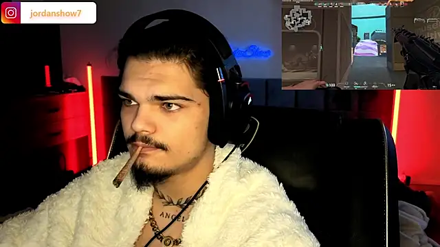 Snapshot of JordanShow chatting on December 3, 2025, 12:59 pm JordanShow online show from December 3, 2025, 12:59 pm