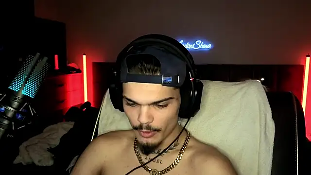 Snapshot of JordanShow chatting on November 29, 2025, 8:09 pm JordanShow online show from November 29, 2025, 8:09 pm