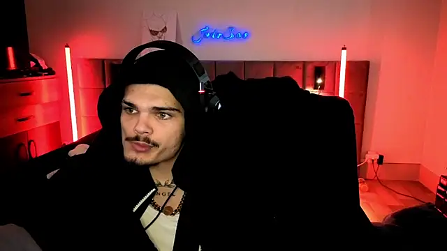 Snapshot of JordanShow chatting on October 6, 2025, 11:00 am JordanShow online show from October 6, 2025, 11:00 am