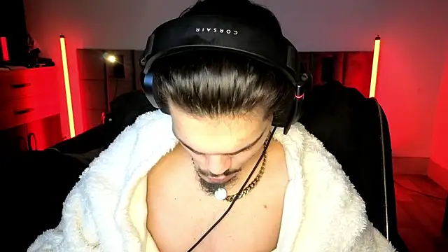 Snapshot of JordanShow chatting on October 22, 2025, 10:25 am JordanShow online show from October 22, 2025, 10:25 am