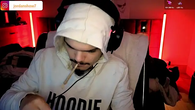 Snapshot of JordanShow chatting on November 3, 2025, 11:58 am JordanShow online show from November 3, 2025, 11:58 am