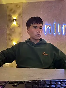 Logan smith1 online show from December 20, 2025, 5:10 am