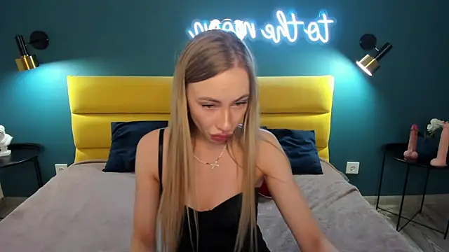 Snapshot of Diana_Garrett chatting on March 16, 2026, 9:02 am Diana Garrett online show from March 16, 2026, 9:02 am