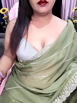 Snapshot of Cute-Raashii chatting on March 11, 2026, 12:04 am Cute-Raashii online show from March 11, 2026, 12:04 am