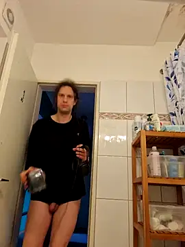 Josephine LIVE online show from December 15, 2025, 12:44 pm