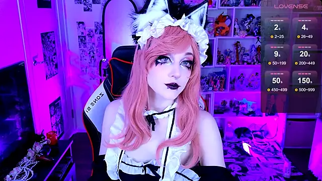 Aki  Ra online show from May 3, 2026, 7:17 pm