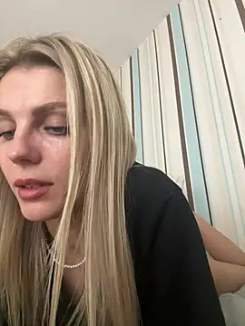 Snapshot of Liya_my chatting on July 15, 2026, 8:27 pm Liya my online show from July 15, 2026, 8:27 pm