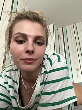 Snapshot of Liya_my chatting on July 23, 2026, 12:13 pm Liya my online show from July 23, 2026, 12:13 pm