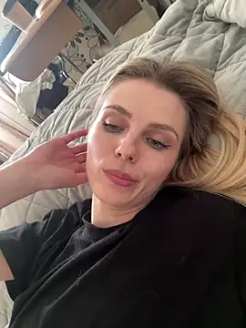 Snapshot of Liya_my chatting on June 16, 2026, 12:38 pm Liya my online show from June 16, 2026, 12:38 pm