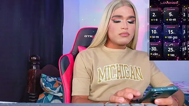 Snapshot of AllisonsweetZ chatting on September 25, 2025, 7:20 pm AllisonsweetZ online show from September 25, 2025, 7:20 pm