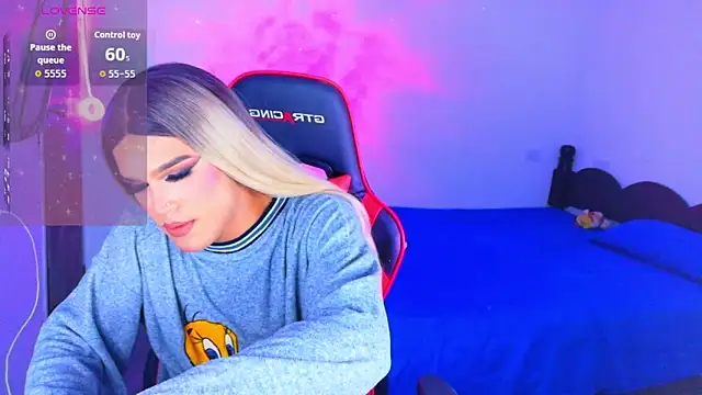 Snapshot of AllisonsweetZ chatting on March 25, 2026, 4:39 pm AllisonsweetZ online show from March 25, 2026, 4:39 pm