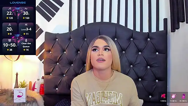 Snapshot of AllisonsweetZ chatting on March 10, 2025, 4:25 pm AllisonsweetZ online show from March 10, 2025, 4:25 pm