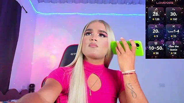 Snapshot of AllisonsweetZ chatting on September 27, 2025, 6:47 pm AllisonsweetZ online show from September 27, 2025, 6:47 pm