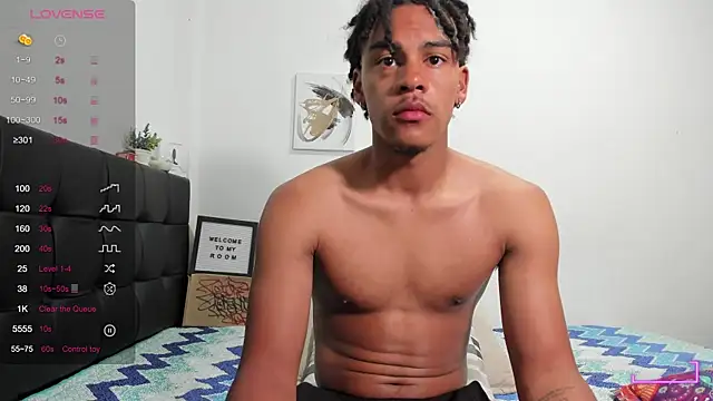 Snapshot of RoddyRich11 chatting on October 30, 2025, 11:01 pm RoddyRich11 online show from October 30, 2025, 11:01 pm