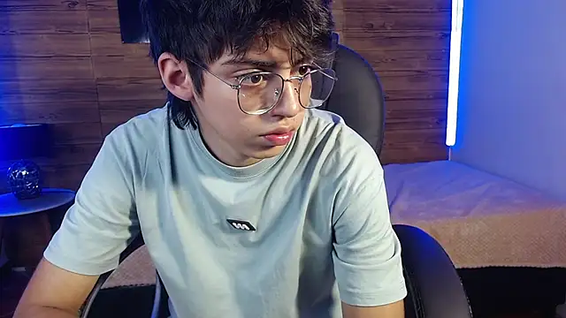 Snapshot of jhoellx chatting on November 13, 2025, 7:51 pm jhoellx online show from November 13, 2025, 7:51 pm