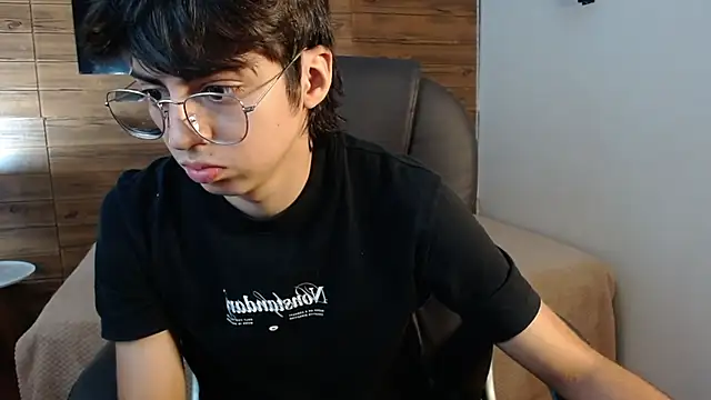 Snapshot of jhoellx chatting on November 19, 2025, 7:36 pm jhoellx online show from November 19, 2025, 7:36 pm